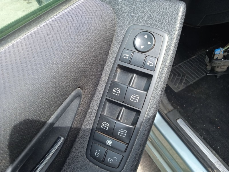 mercedes-benz clase a (w169) del año 2004