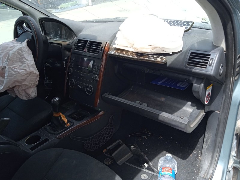 mercedes-benz clase a (w169) del año 2004