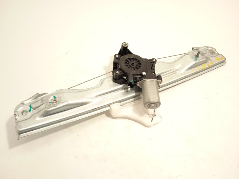 Recambio de elevalunas trasero derecho para mg mg zs suv 1.5 vti referencia OEM IAM 10233938  