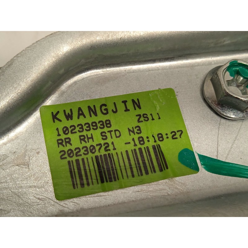 Recambio de elevalunas trasero derecho para mg mg zs suv 1.5 vti referencia OEM IAM 10233938  