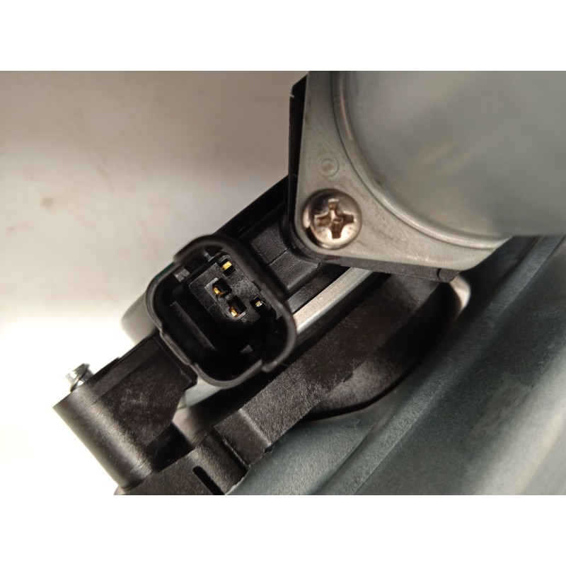 Recambio de elevalunas trasero derecho para mg mg zs suv 1.5 vti referencia OEM IAM 10233938  