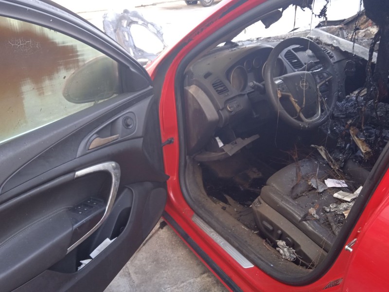 opel insignia a (g09) del año 2011