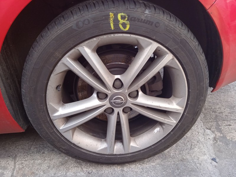 opel insignia a (g09) del año 2011