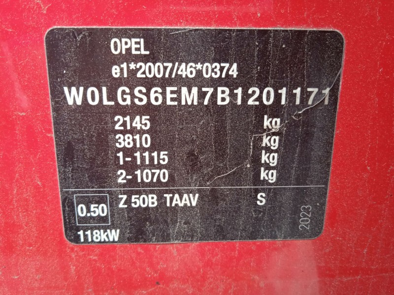 opel insignia a (g09) del año 2011