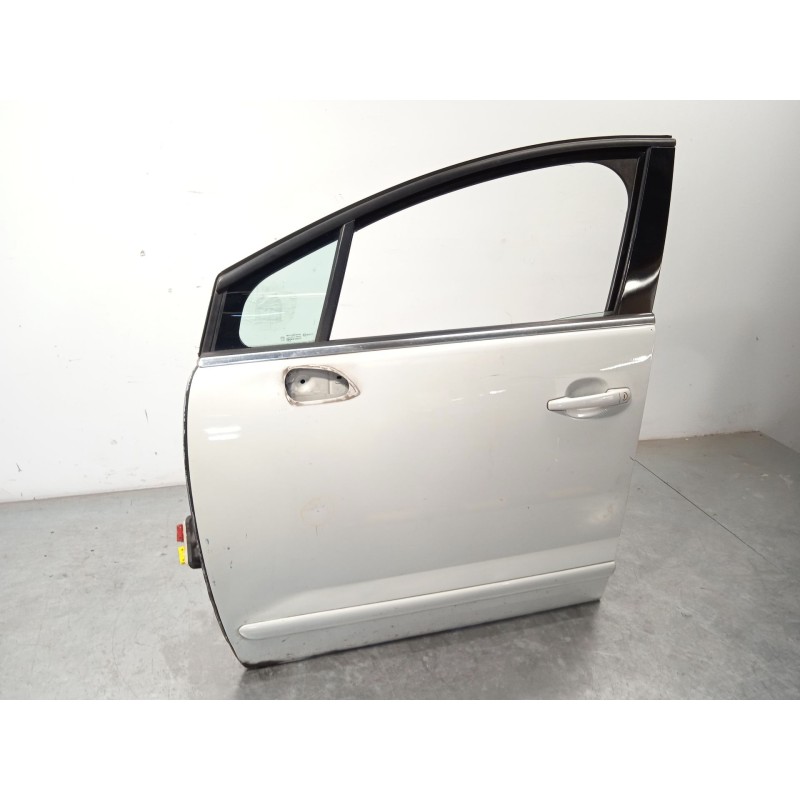 Recambio de puerta delantera izquierda para peugeot 5008 1.6 hdi fap referencia OEM IAM 9002AR  