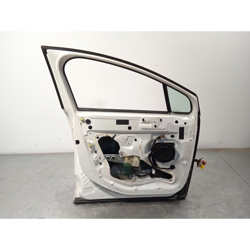 Recambio de puerta delantera izquierda para peugeot 5008 1.6 hdi fap referencia OEM IAM 9002AR  