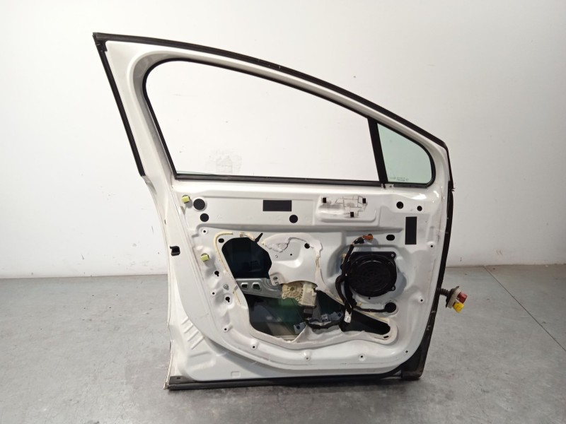 Recambio de puerta delantera izquierda para peugeot 5008 1.6 hdi fap referencia OEM IAM 9002AR  