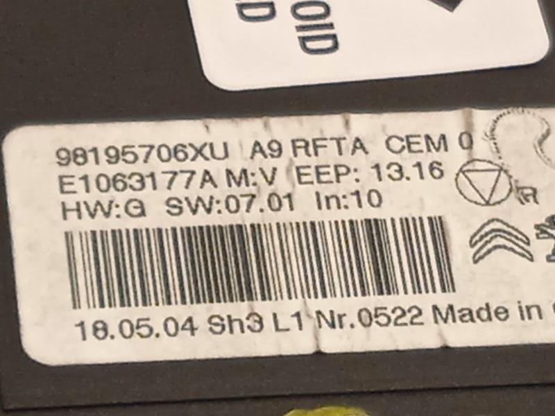 Recambio de mando climatizador para peugeot 208 allure referencia OEM IAM 98195706XU  
