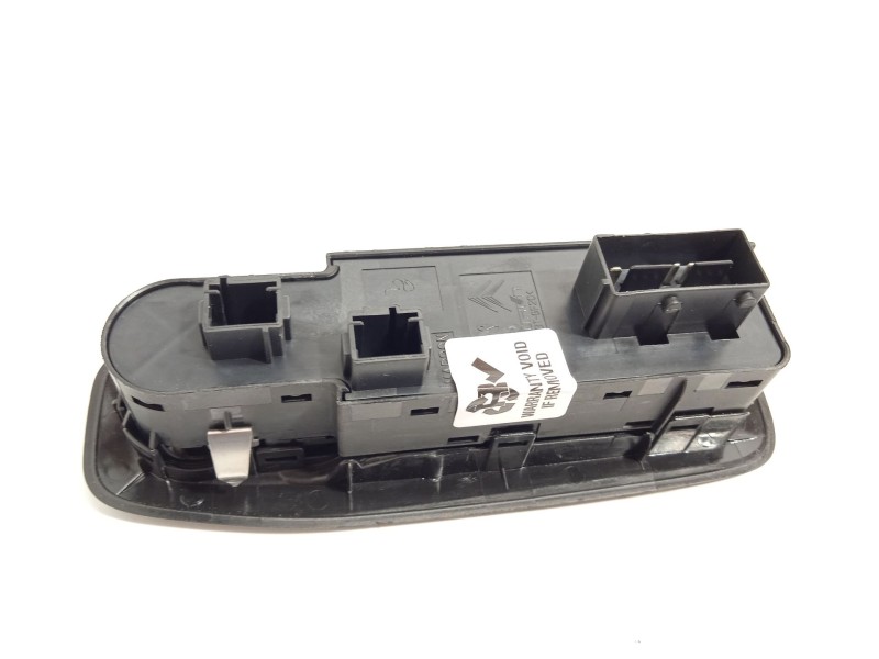 Recambio de mando elevalunas delantero izquierdo para peugeot 208 allure referencia OEM IAM 98242539ZD  
