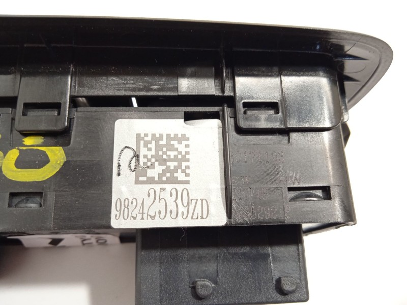 Recambio de mando elevalunas delantero izquierdo para peugeot 208 allure referencia OEM IAM 98242539ZD  