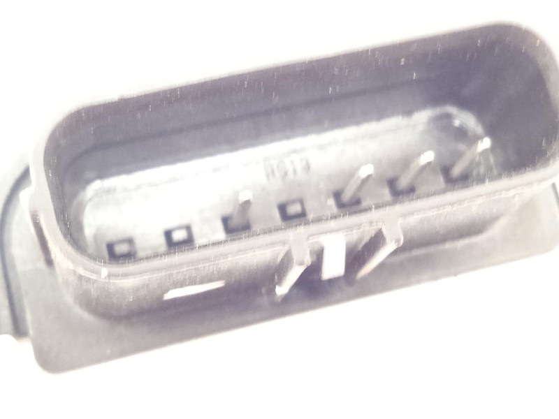 Recambio de cerradura puerta delantera derecha para mg mg zs suv 1.5 vti referencia OEM IAM 10845781  