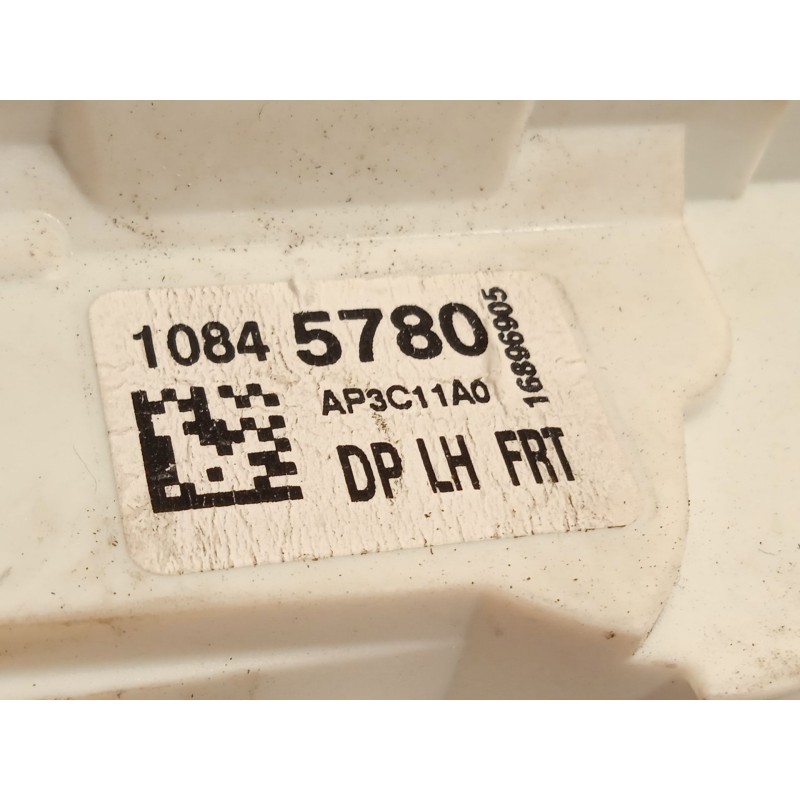 Recambio de cerradura puerta delantera izquierda para mg mg zs suv 1.5 vti referencia OEM IAM 10845780  