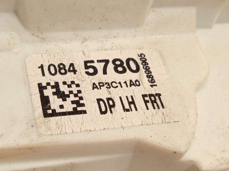 Recambio de cerradura puerta delantera izquierda para mg mg zs suv 1.5 vti referencia OEM IAM 10845780  