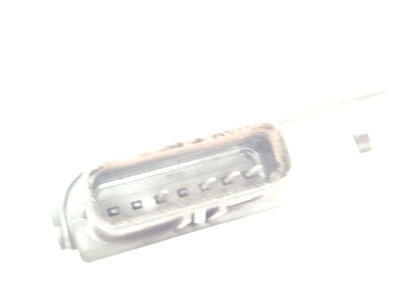 Recambio de cerradura puerta trasera derecha para mg mg zs suv 1.5 vti referencia OEM IAM 10845783  