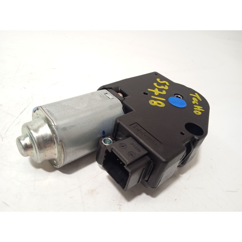 Recambio de motor techo electrico para peugeot 5008 1.6 hdi fap referencia OEM IAM 8401WH  