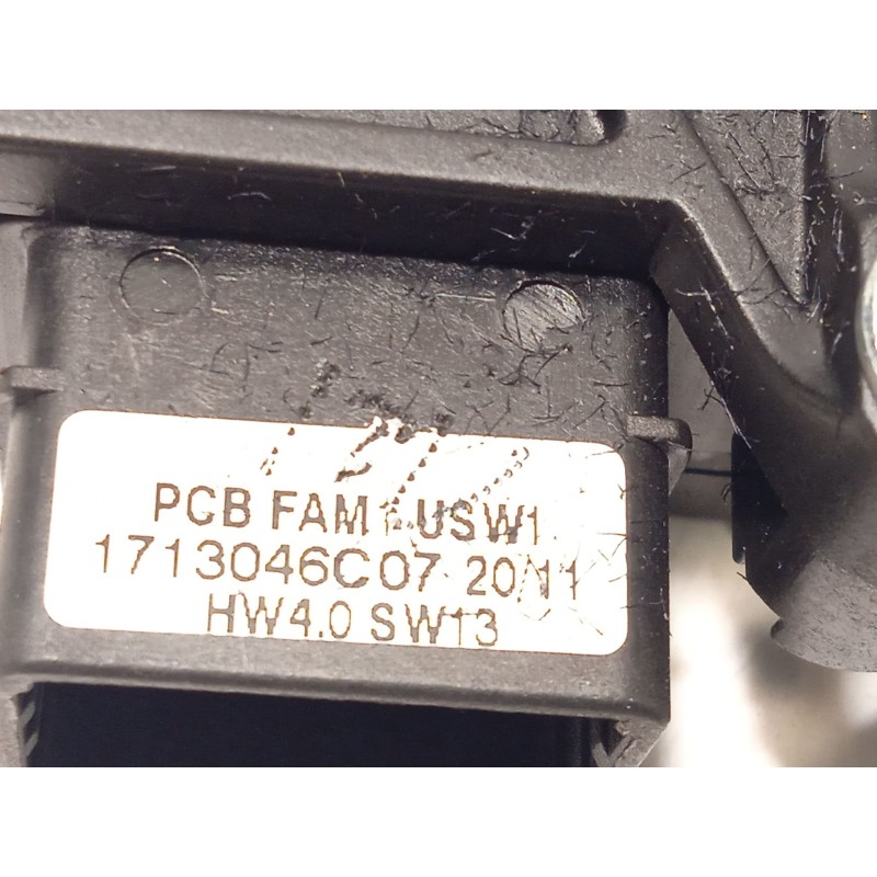 Recambio de motor techo electrico para peugeot 5008 1.6 hdi fap referencia OEM IAM 8401WH  