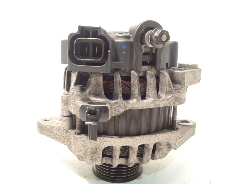 Recambio de alternador para hyundai i30 classic referencia OEM IAM 373002B101  