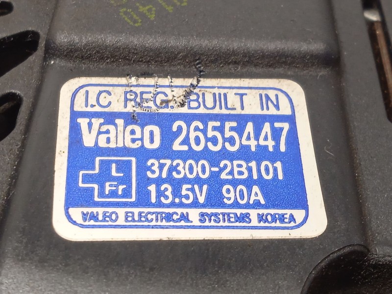 Recambio de alternador para hyundai i30 classic referencia OEM IAM 373002B101  