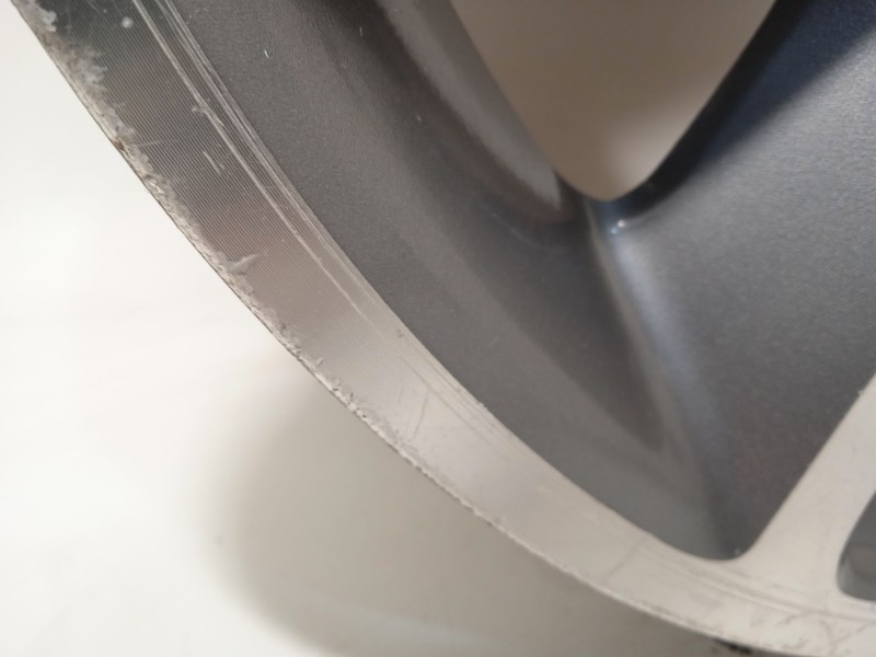 Recambio de llanta para citroën c-crosser 2.2 hdi fap cat referencia OEM IAM 5402T5  