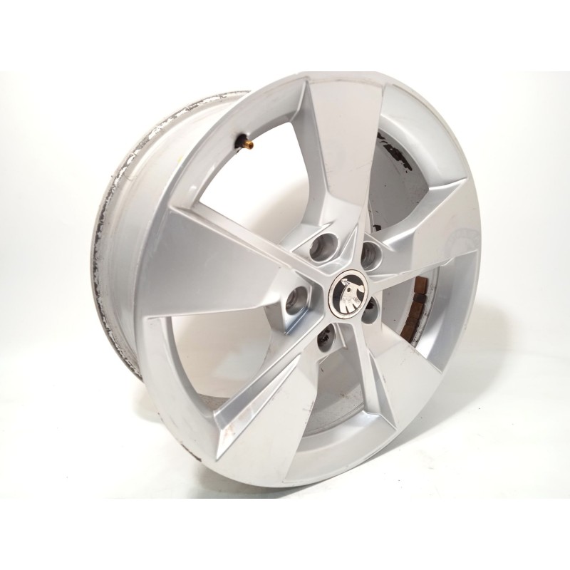 Recambio de llanta para skoda yeti 1.2 tsi referencia OEM IAM 5L0601025G 5L0601025G8Z8 