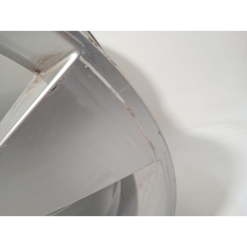 Recambio de llanta para skoda yeti 1.2 tsi referencia OEM IAM 5L0601025G 5L0601025G8Z8 