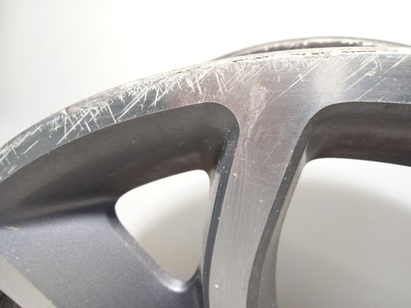 Recambio de llanta para citroën c-crosser 2.2 hdi fap cat referencia OEM IAM 5402T5  