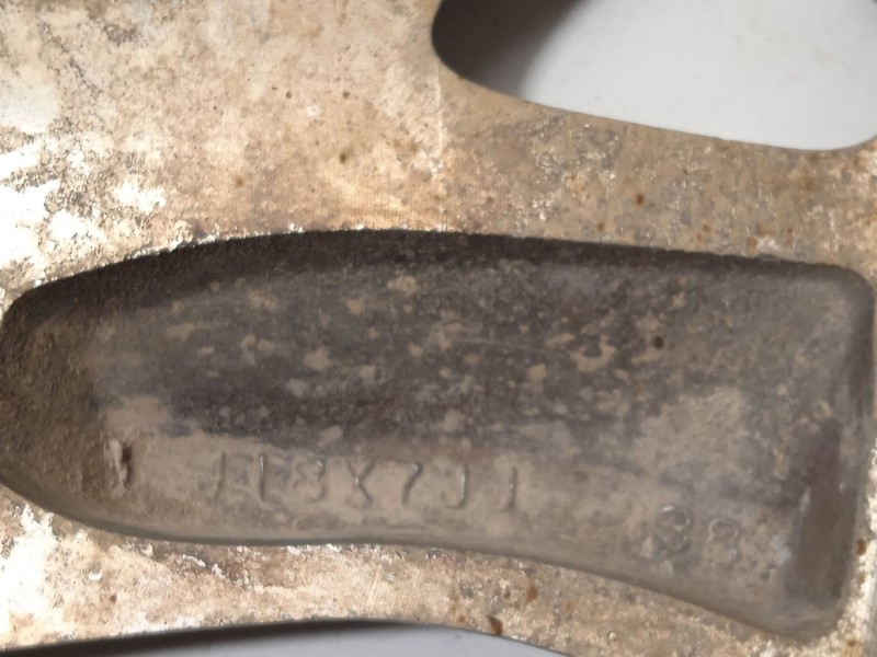 Recambio de llanta para citroën c-crosser 2.2 hdi fap cat referencia OEM IAM 5402T5  