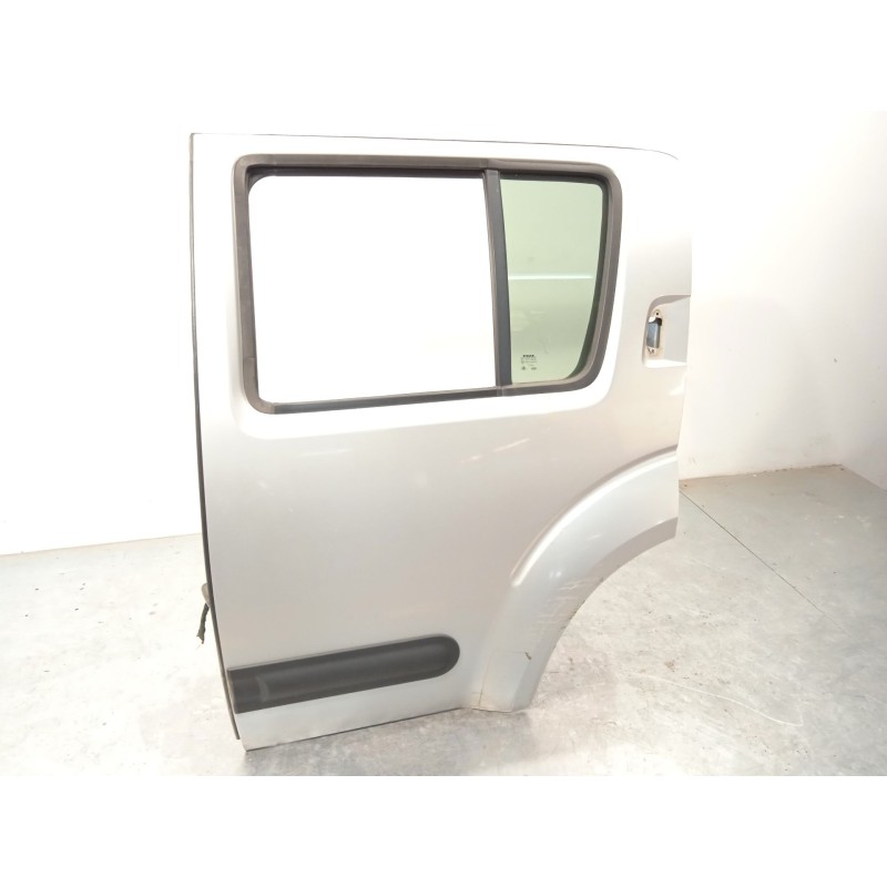 Recambio de puerta trasera izquierda para nissan pathfinder iii (r51) 2.5 dci 4wd referencia OEM IAM 82101EB330  