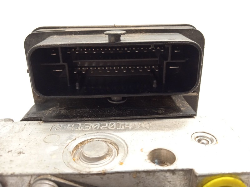 Recambio de abs para skoda rapid spaceback (nh1) 1.6 tdi referencia OEM IAM 1S0614517F 54086612D 17677014