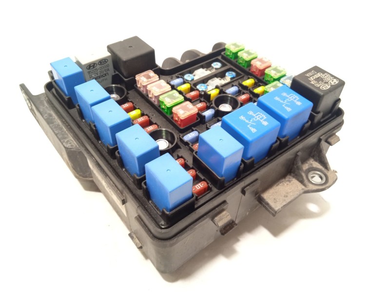 Recambio de caja reles / fusibles para hyundai i30 classic referencia OEM IAM 919501H030  