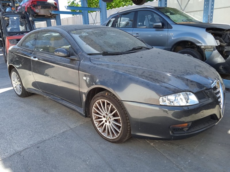 alfa romeo gt (937_) del año 2005