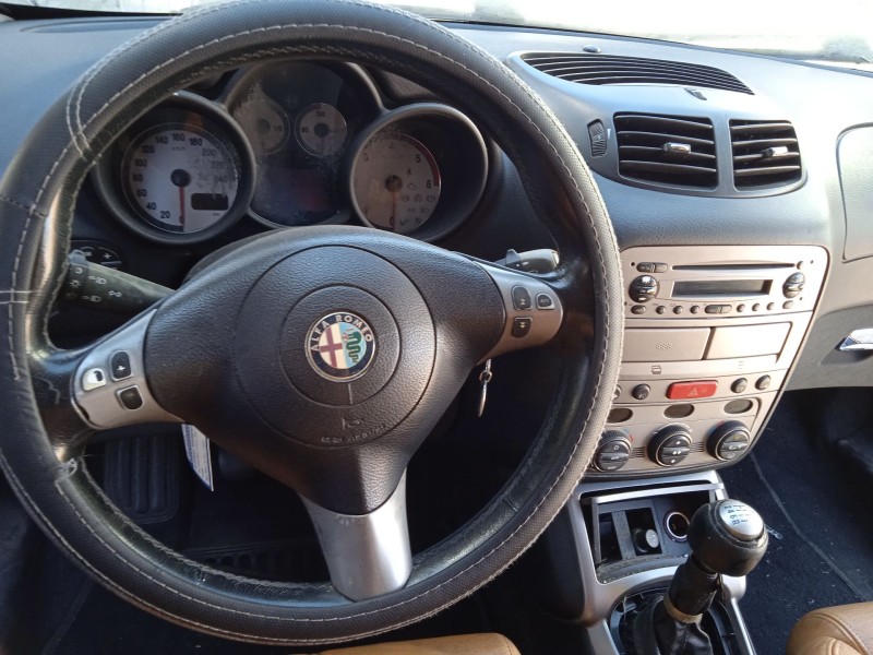 alfa romeo gt (937_) del año 2005