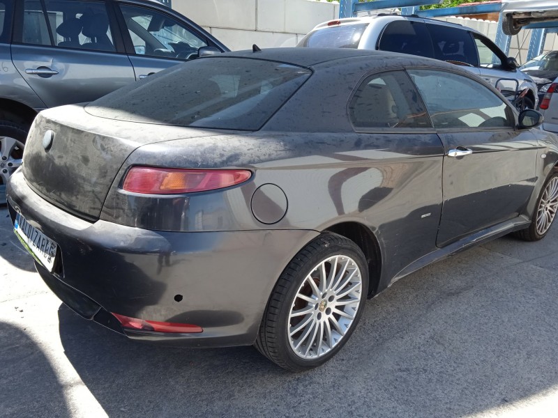 alfa romeo gt (937_) del año 2005