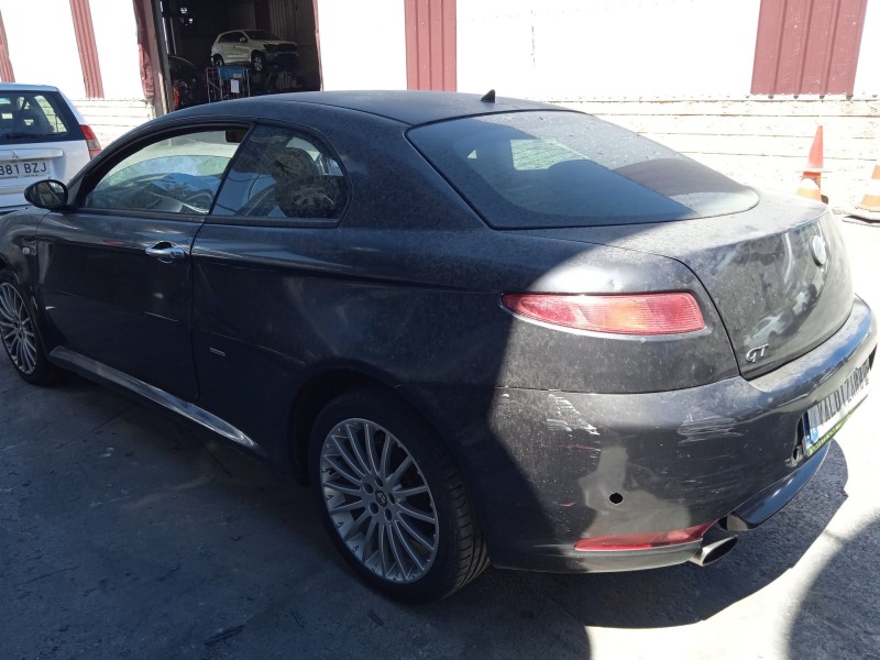 alfa romeo gt (937_) del año 2005