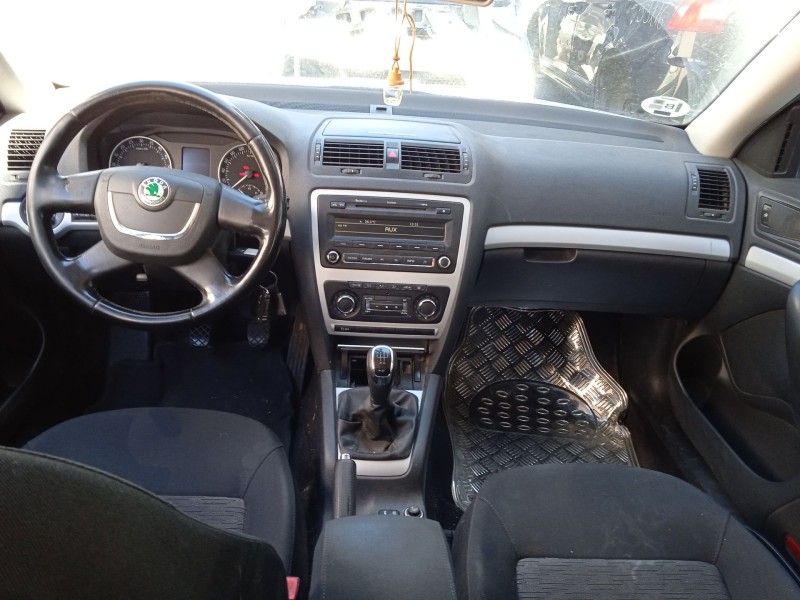 skoda octavia ii combi (1z5) del año 2011