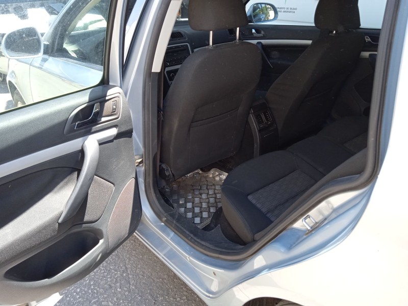 skoda octavia ii combi (1z5) del año 2011