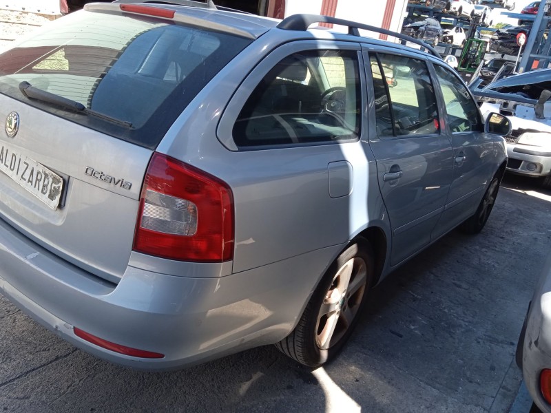 skoda octavia ii combi (1z5) del año 2011