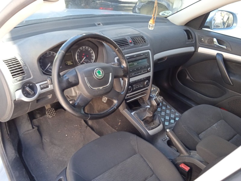 skoda octavia ii combi (1z5) del año 2011