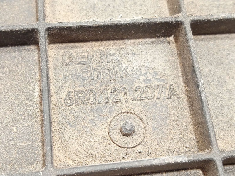 Recambio de electroventilador para seat ibiza iv sc (6j1, 6p5) 1.6 tdi referencia OEM IAM 6R0121207A  