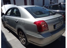 toyota avensis (_t25_) del año 2008