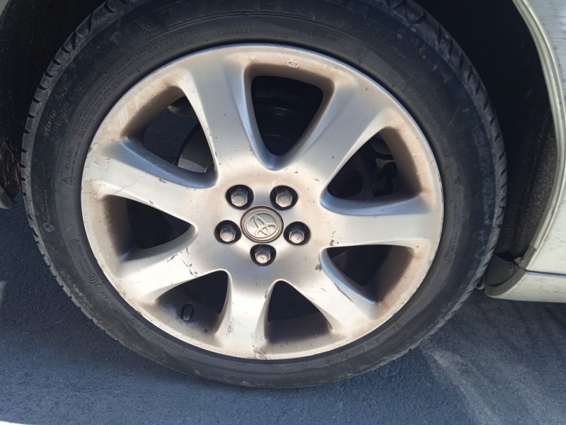 toyota avensis (_t25_) del año 2008