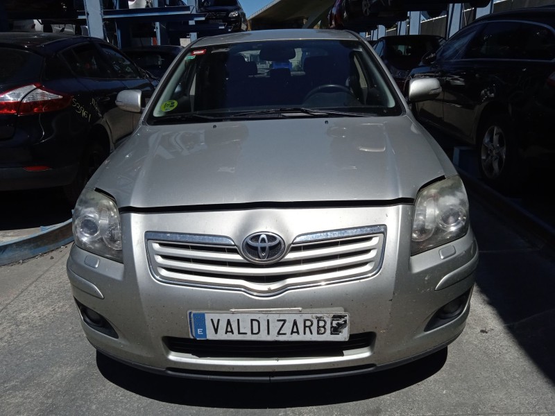 toyota avensis (_t25_) del año 2008