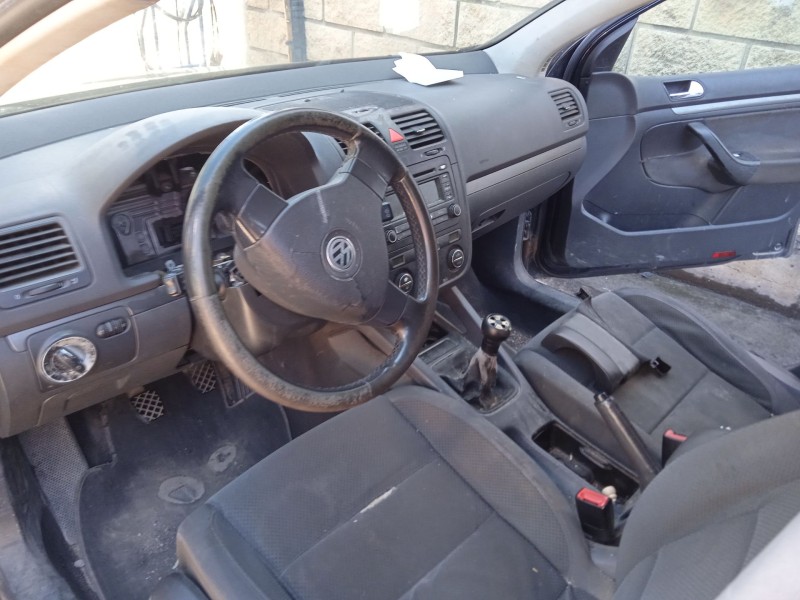 volkswagen golf v (1k1) del año 2004