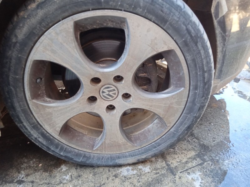 volkswagen golf v (1k1) del año 2004