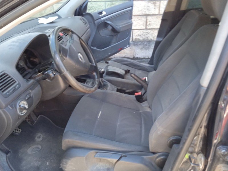 volkswagen golf v (1k1) del año 2004