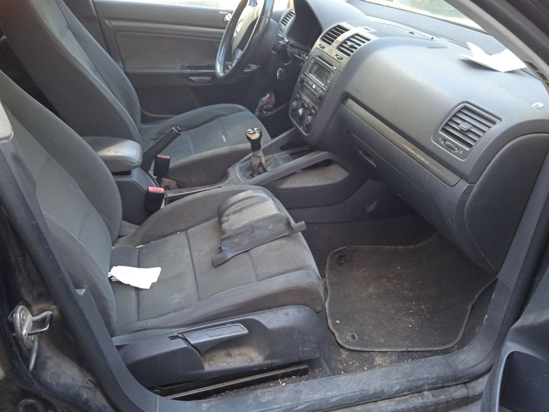 volkswagen golf v (1k1) del año 2004