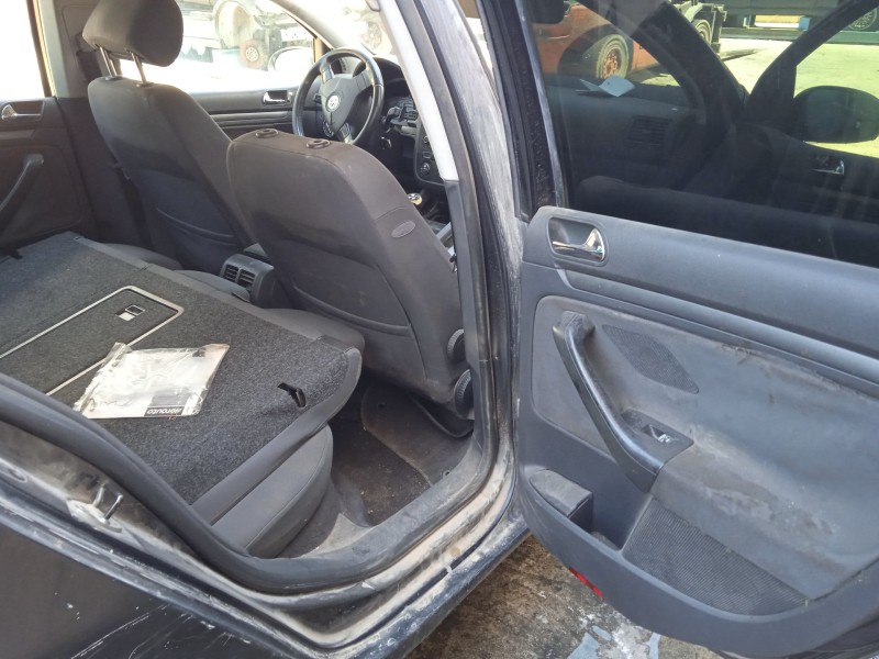 volkswagen golf v (1k1) del año 2004