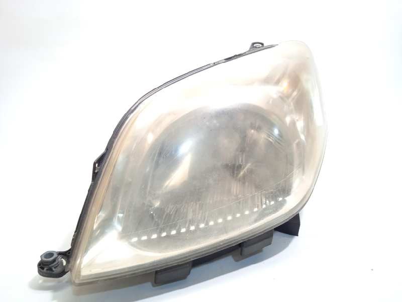 FARO IZQUIERDO 1353198080 45570383