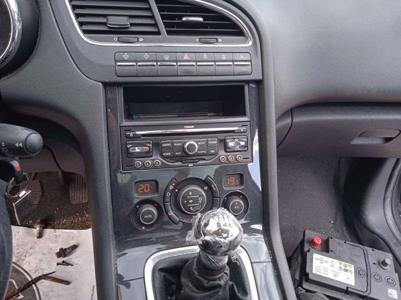 peugeot 5008 (0u_, 0e_) del año 2010