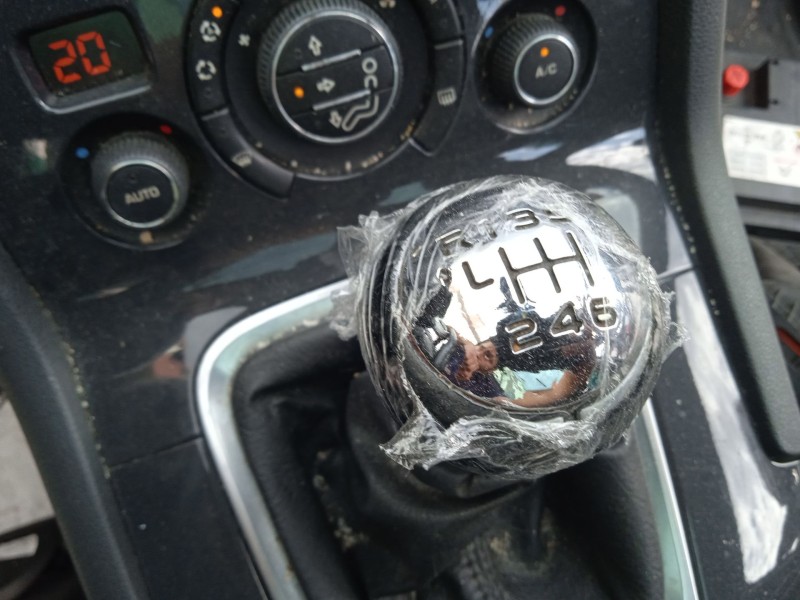 peugeot 5008 (0u_, 0e_) del año 2010